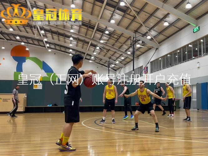 在线博彩平台排行|四强出身！男单爆大冷，国乒1场惨败，寰宇冠军出局，林高远晋级